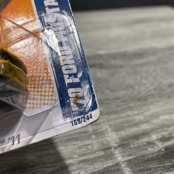 Hot Wheels | Main Street 11’ #9/10 Cars: 1970 Ford Mustang Mach 1 - 1:64 Scale - Picture 11 of 14